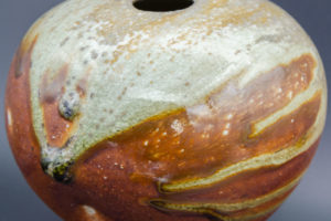 Globe vase, fired lying, heavy ash deposit with crystalhanten