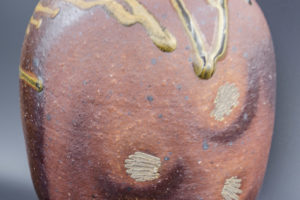 Pot, fired lying on shells, glaze drops (bi doro)