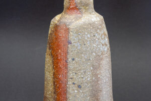 Bottle vase (hanabin), traces of fire